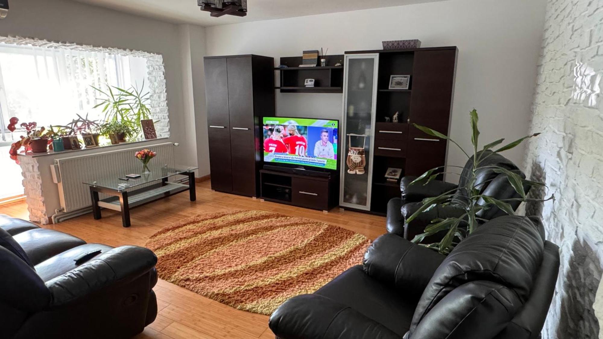 Apartament 3 Camere Otopeni Esterno foto